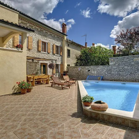 In Svetvincenat With Pool & *